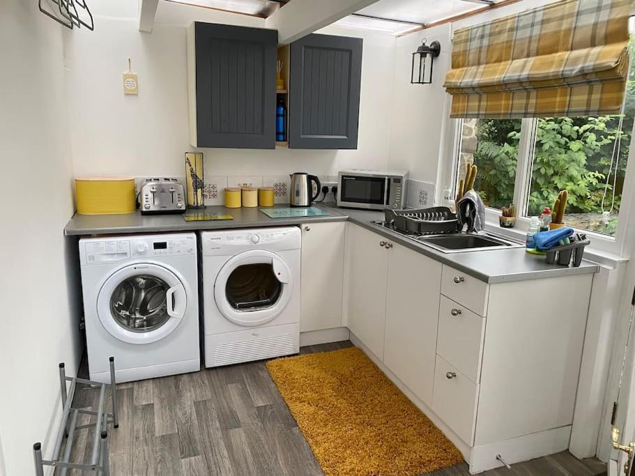 Daffodil House , West Wales لياندوفيري المظهر الخارجي الصورة